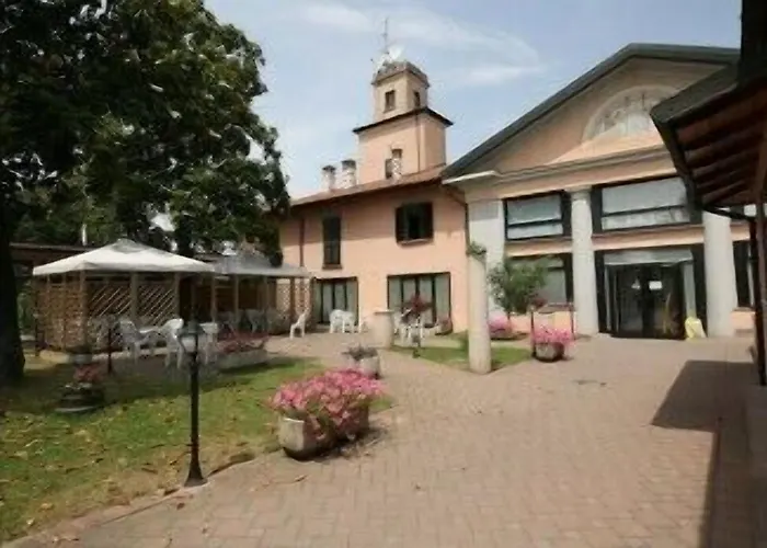 ホテル Vecchio Convento Bareggio